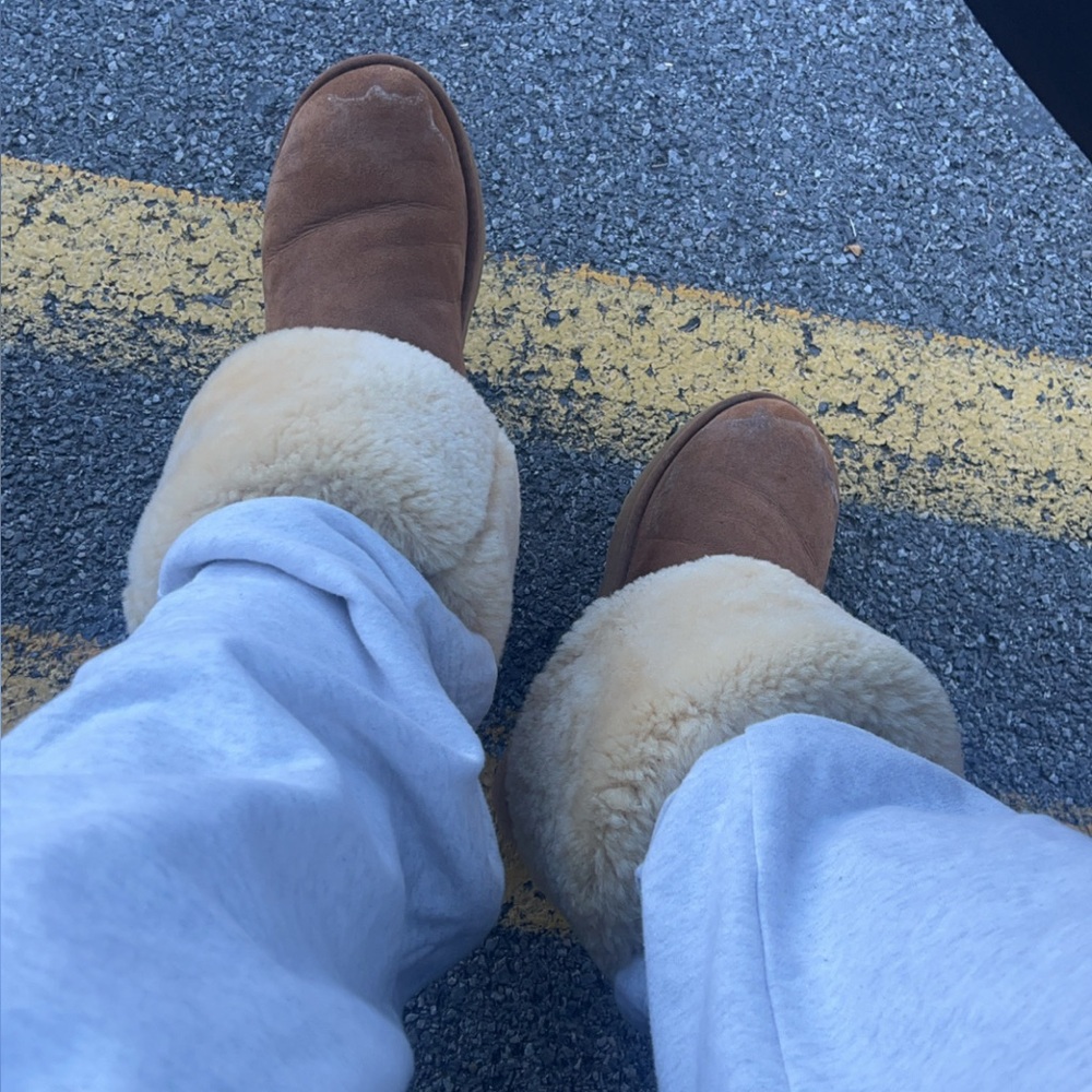 Meet your Posher, Ugg